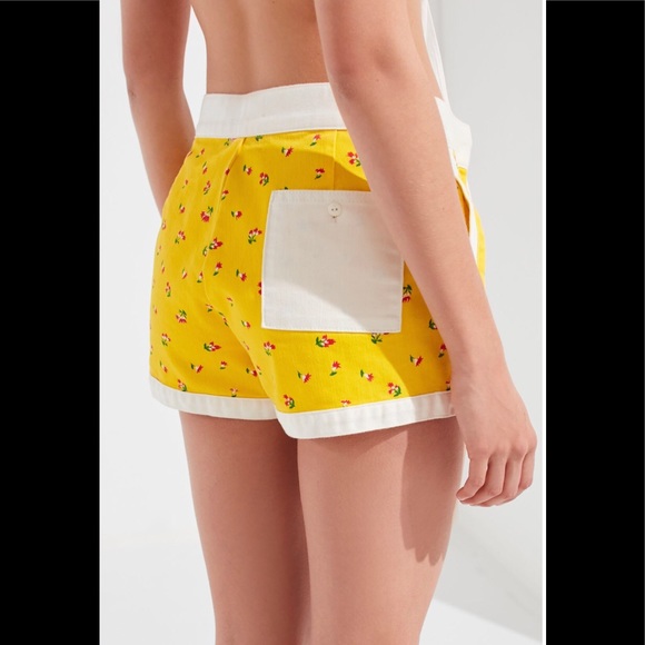 NWT UO GIDGET TIE FRONT BOARD SHORTS - Picture 3 of 7